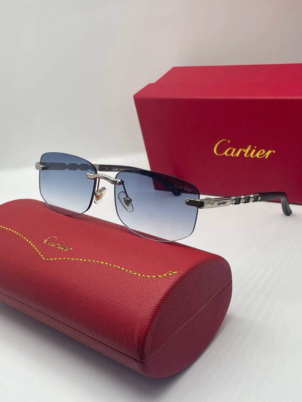 Lunettes de soleil Cartier